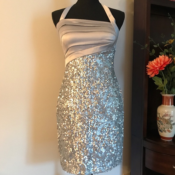 Kay Unger Dresses & Skirts - KAY UNGER SILVER SEQUIN DRESS